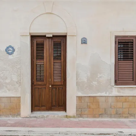 Casa Roberta * Granitola