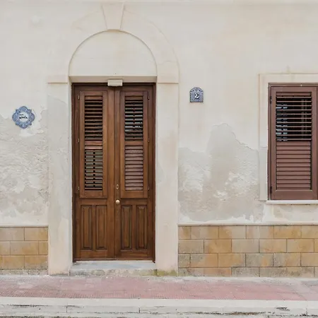 Casa Roberta * Granitola